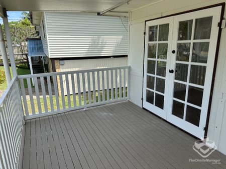 Large home with massive backyard available for rent in Nerang - Photo 5