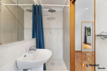 4 Medley Street, Chifley ACT 2606 - House For Rent | Domain - Photo 3