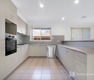 33 Daysdale Way, Thurgoona - Photo 1