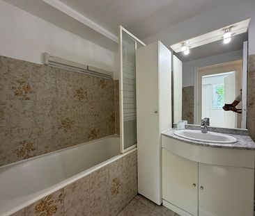 Location Appartement 1 pièce 35m² - Photo 4