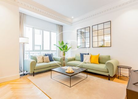 Flat for rent in Gran Vía. - Photo 4