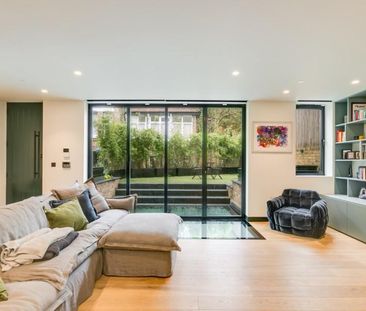 3 bedroom flat to rent - Photo 4