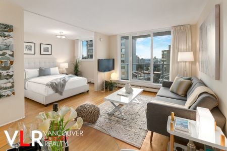 Condo in Downtown Vancouver, BC - Photo 2