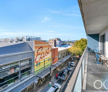 Open the Door To Fully Furnished City Living - Photo 4