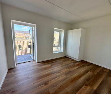 Delevenlig 3-værelses lejlighed med altan og udsigt i Nørresundby - Photo 5