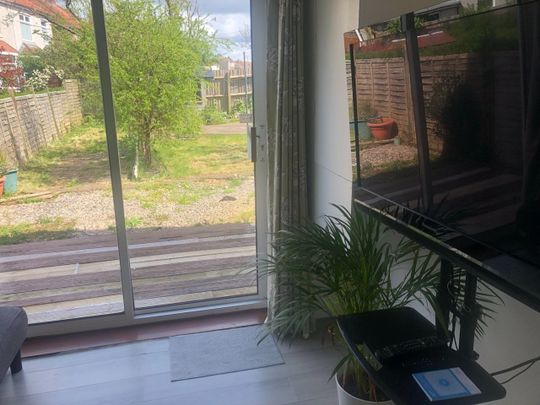 Room in a Shared House, Frampton Crescent, BS16 - Photo 1