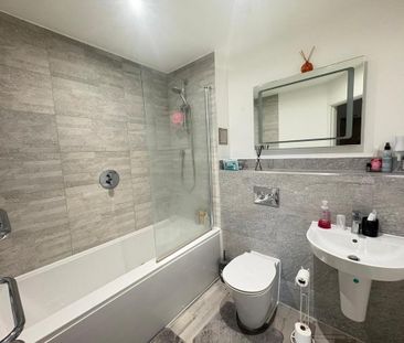 2 bedroom flat to rent - Photo 6