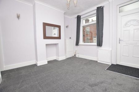 2 bedroom terraced house to rent - Photo 4