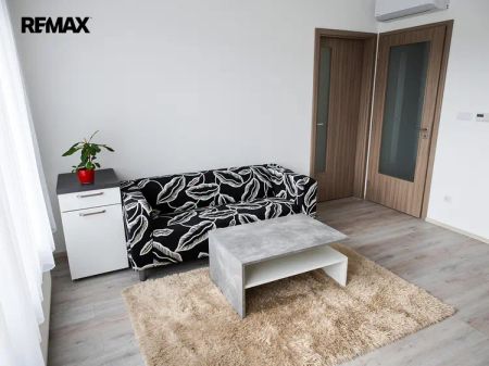 Exkluzivní pronájem novostavby zařízeného klimatizovaného bytu 2+kk+B -Pardubice-centrum - Photo 5