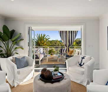 FULLY FURNISHED HAMPTONS-STYLE HOME - SHORT TERM LEASE TO MID-DEC 2026 - Photo 3