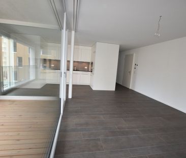 modern 2.5-room apartment in the beautiful Jardin du Paradis - Foto 2