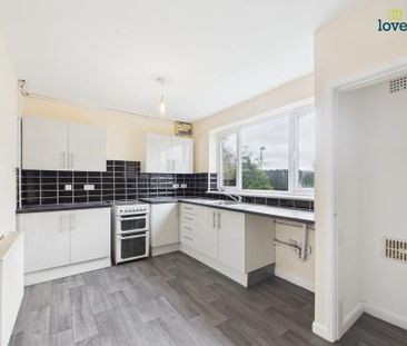 2 bedroom Terraced House To Let - Photo 3