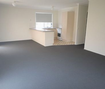 Relaxed Bayside Lifestyle – Move-In Ready - Photo 4
