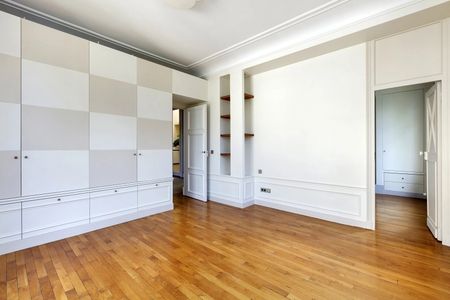 Tout savoir sur cette maison dans le quartier Ile de la Jatte-Parc d'Orléans, à Neuilly-sur-Seine - Photo 3