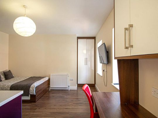 Studio to rent - Photo 1