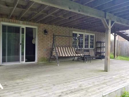 For Lease - 8 Dovetail Drive, Richmond Hill, Ontario - Photo 3