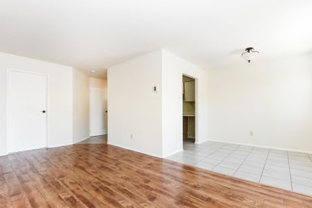 1655 Boul. du Souvenir, Laval (Laval-des-Rapides), QC H7N - Photo 3