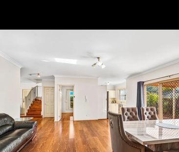 Spacious 4-Bedroom Family Home Offering Comfort, Space & Convenience - Photo 4