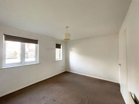 1 bedroom ground floor flat to rent - Photo 3