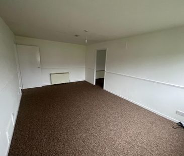 1 Bed Maisonette - Photo 3