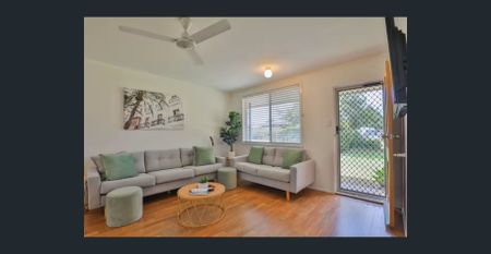 Fully Furnished Unit in Quiet Cul-De-Sac Street - Photo 2