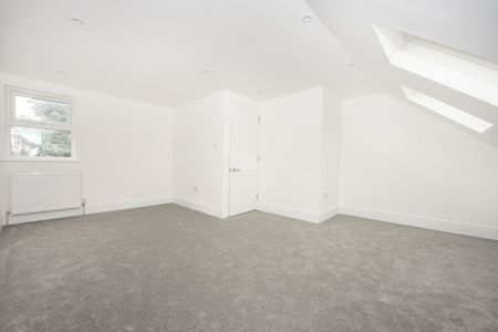 2 bedroom maisonette to rent - Photo 5