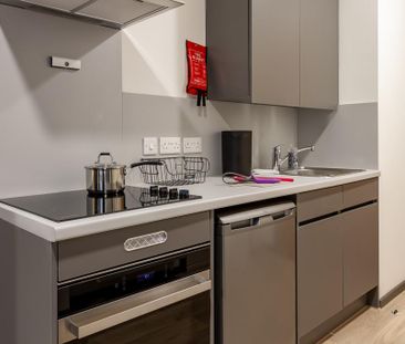 Studio to rent - Photo 6