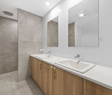 13 Surita Street, Cotswold Hills QLD 4350 - Photo 5