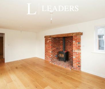 3 bedroom detached house to rent - Photo 1