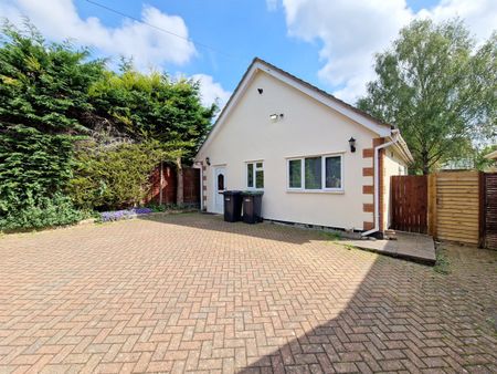 2 Bed Bungalow, Mountfield Road, LU2 - Photo 5