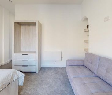 2 bedroom terraced house to rent - Photo 2