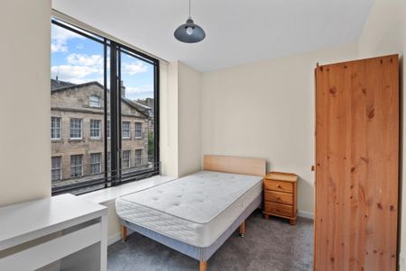 5 bedroom flat to rent - Photo 2