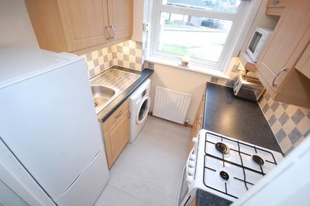 1 bedroom end of terrace house to rent - Photo 4