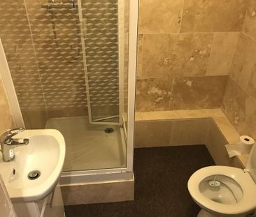 Studio to rent - Photo 6