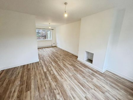 3 bedroom semi-detached house to rent - Photo 4