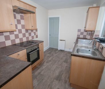 King Edward Road, Rugby, CV21 - Photo 2