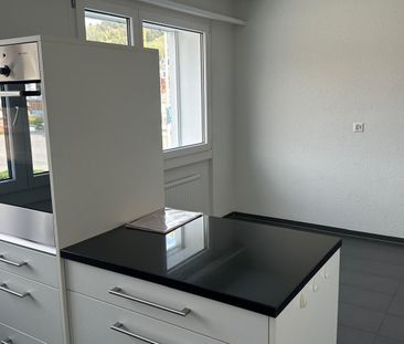 Attraktive 3.5 Zimmer Wohnung mit neuem Balkon - Photo 2