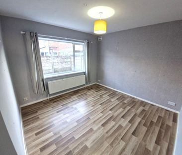 4 bedroom detached house to rent - Photo 3