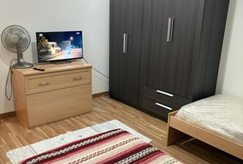 Quarto com wc privado Porto Lusiada e Catolica