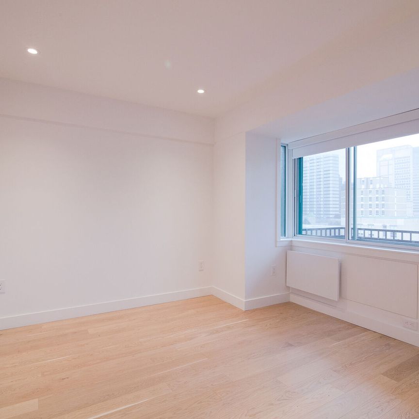 3455 Aylmer - Photo 1