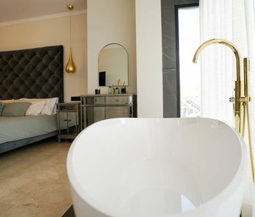 6 bedroom luxury Villa for rent in Benahavís, Spain - Photo 5