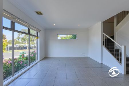 25 Atlantic Drive, 3810, Pakenham Vic - Photo 3