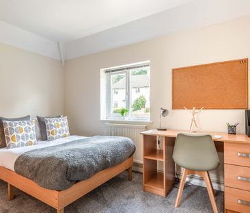 5 Bed Semi-Detached House, Colbourne Avenue, BN2 - Photo 6