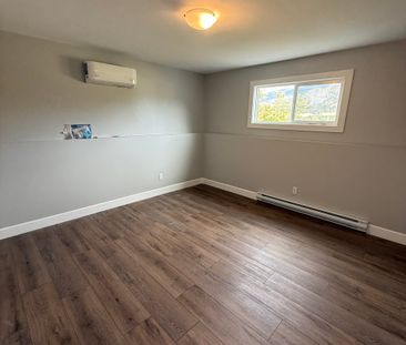 3 bed 2 bath walk out suite in black mountain - Photo 2