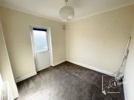 1 bedroom maisonette to rent - Photo 2
