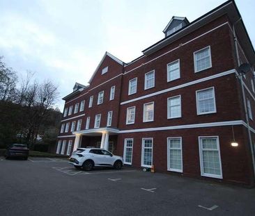 Park House, Station Road, Loudwater, High Wycombe, HP10 - Photo 3