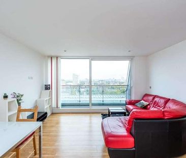 Cornell Square, Nine Elms, SW8 - Photo 4