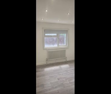 2 Bed Flat, Cann Hall Road, E11 - Photo 4