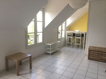 Location Appartement 1 pièce 28m² - Photo 3
