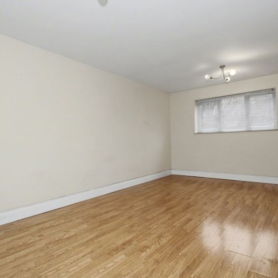 Oakfields, Stevenage, Hertfordshire - Photo 1